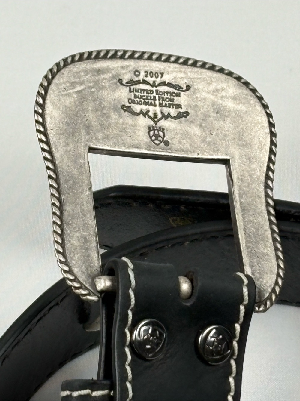 Ariat John Wayne Limited Edition Black Leather Western Belt M Silver Buckle - Picture 3 of 5
